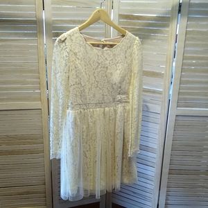 Minuet Ivory Midi with Tule overlay